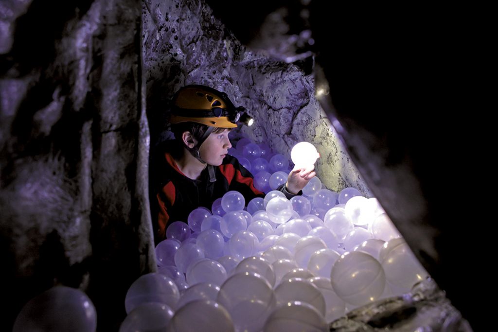 Walltopia Artificial Cave Entertainment Attraction